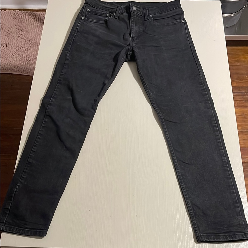 Men’s: Levi's Black Slim Jeans Classic Style- Size 31W x 32L